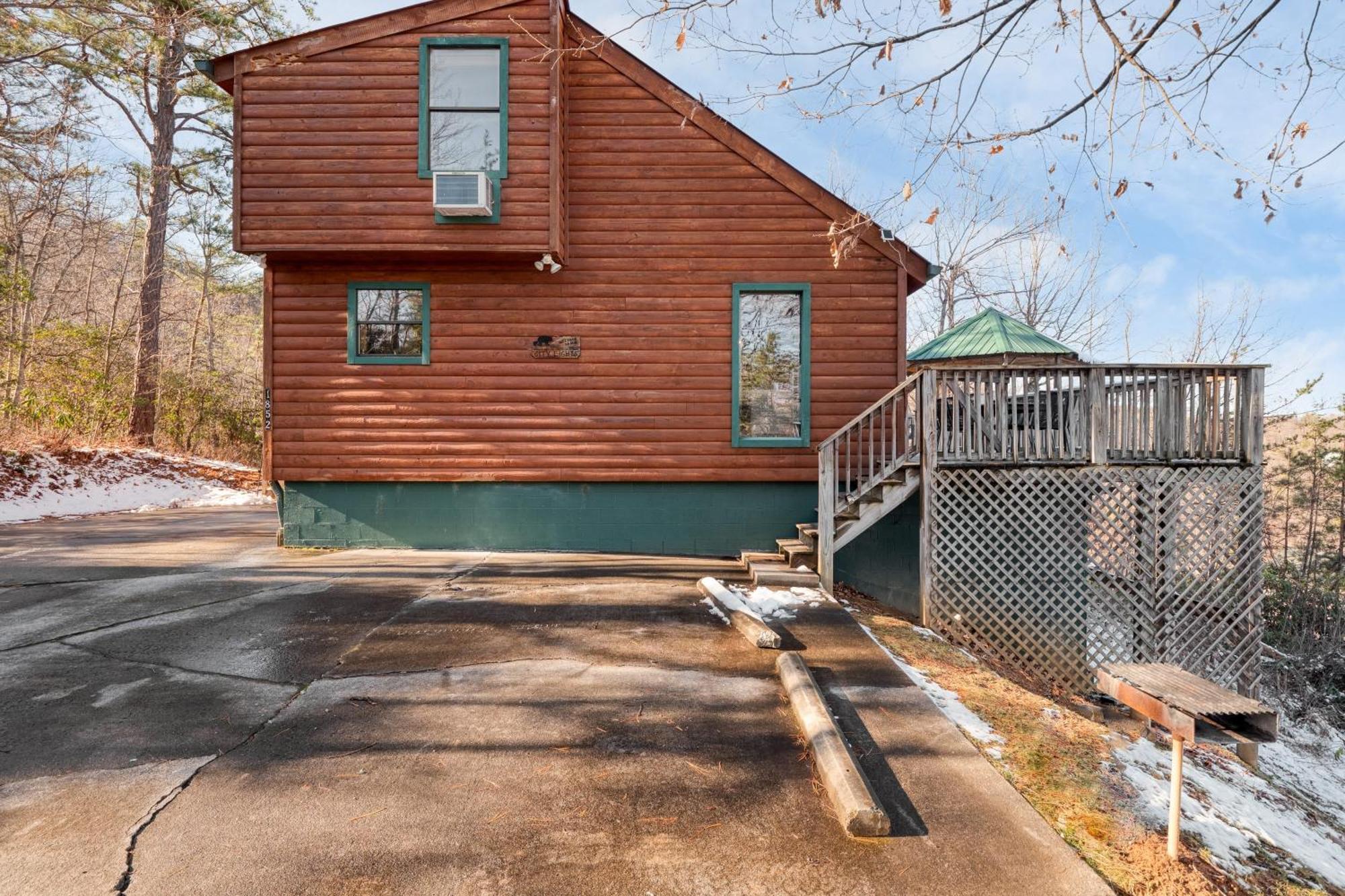 Fontana By Avantstay Gorgeous Mountain Cabin W Views Hot Tub Game Room Gatlinburg Exteriér fotografie